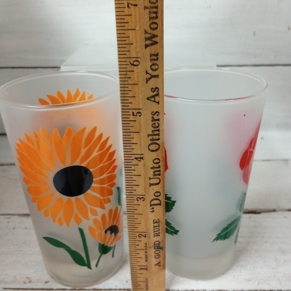 Set of 2 Vintage Libbey Frosted Glasses With Flowers, Vintage Floral Tumbler - Picture 9 of 10